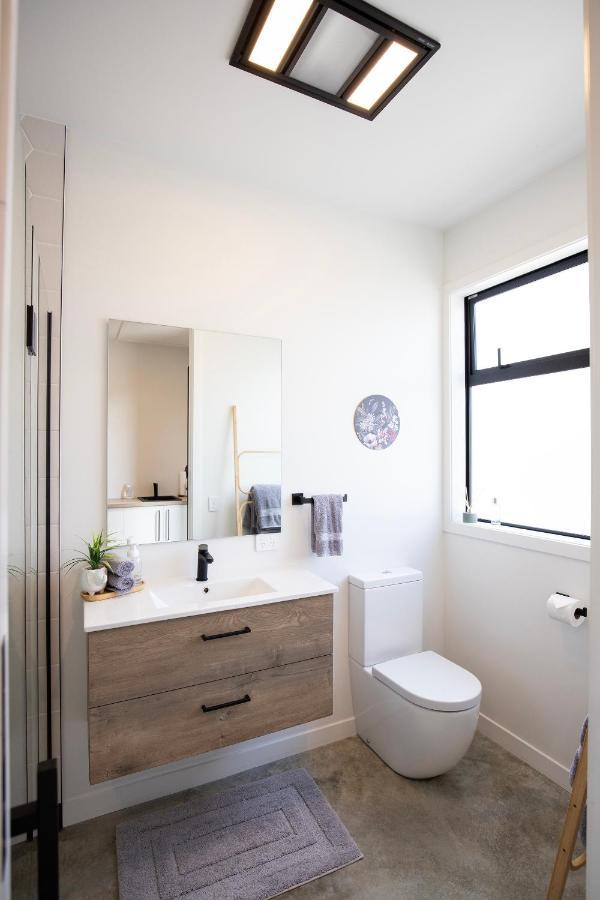 Views Over Tasman, New Luxury Boutique Studio Overlooking The Tasman Sea グレイマウス エクステリア 写真